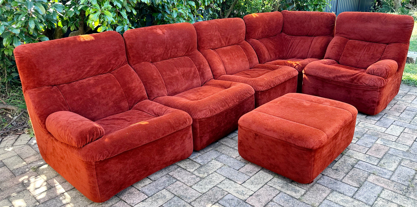 Retro Uni-Royal velvet corner modular lounge suite