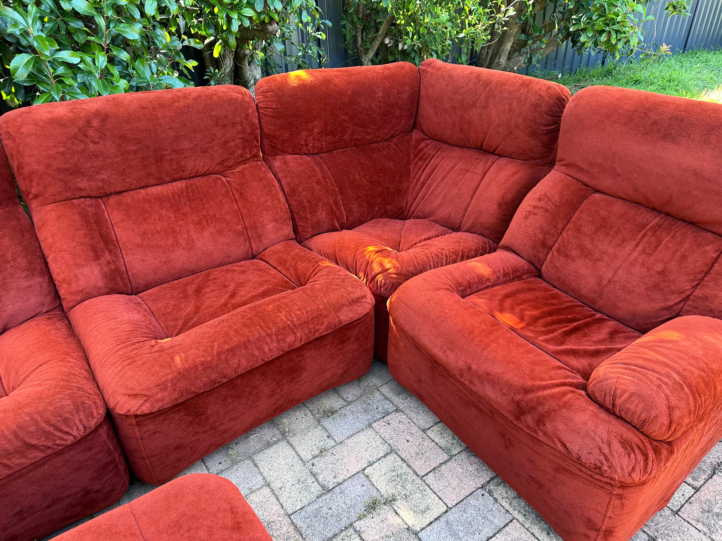 Retro Uni-Royal velvet corner modular lounge suite