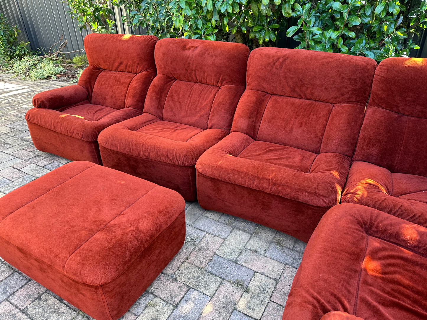 Retro Uni-Royal velvet corner modular lounge suite